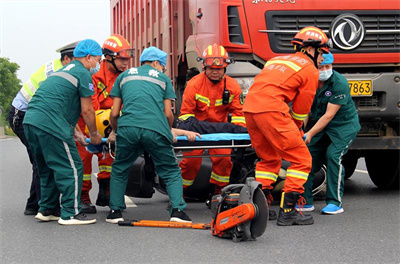 滨州九龙道路救援